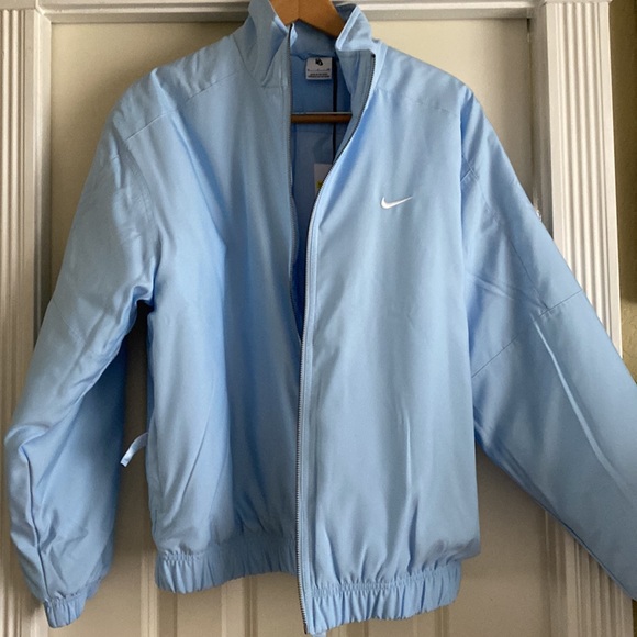 Nike Jacket - Picture 1 of 7